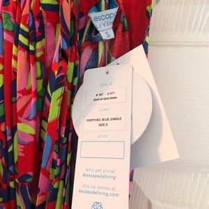 Women’s Escapada dress. Brand new. Size small